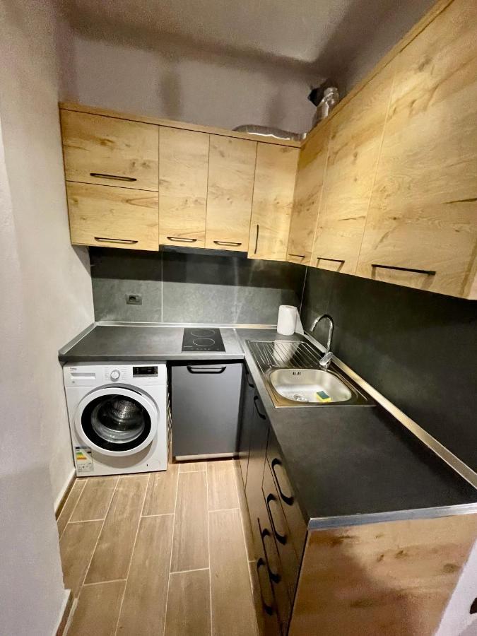 Keon Superb Studio Apartament Tirana Bagian luar foto